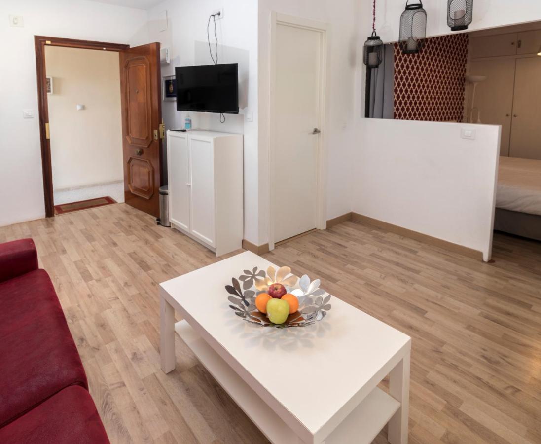 R&m C/sierpes 46 Appartement *